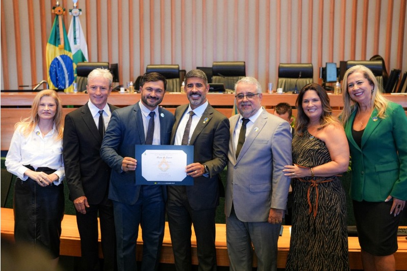 Entrega da Moção de Louvor à Adminseg na Câmara Legislativa do Distrito Federal